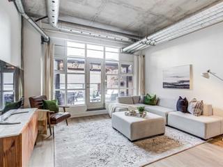 205 - 261 King St E