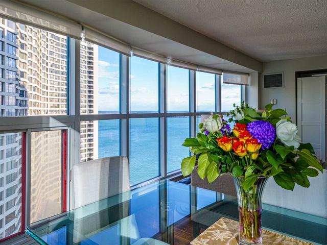 2502 - 77 Harbour Sq