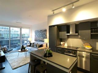 PH31 - 1030 King St W