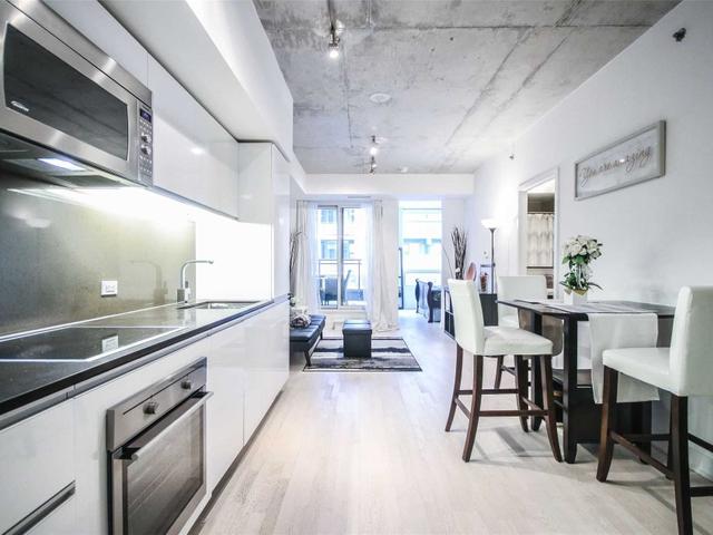 205 - 20 Gladstone Ave