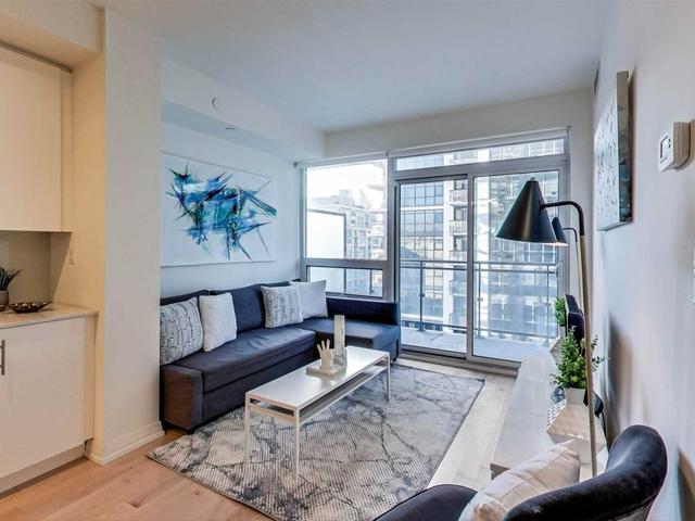 1517 - 460 Adelaide St E