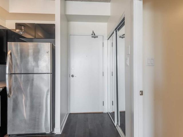 805 - 127 Queen St E