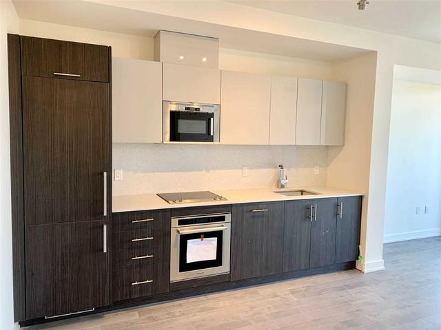 2509 - 330 Richmond St W