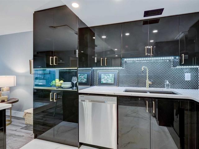 417 - 65 Scadding Ave N