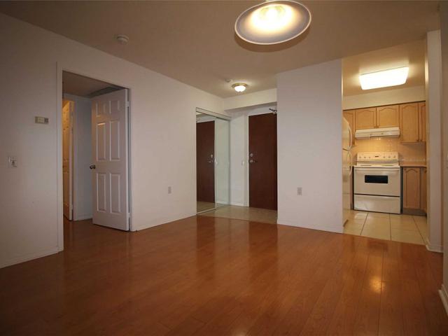 1701 - 35 Finch Ave E