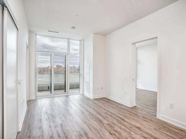 411 - 50 Ordnance St