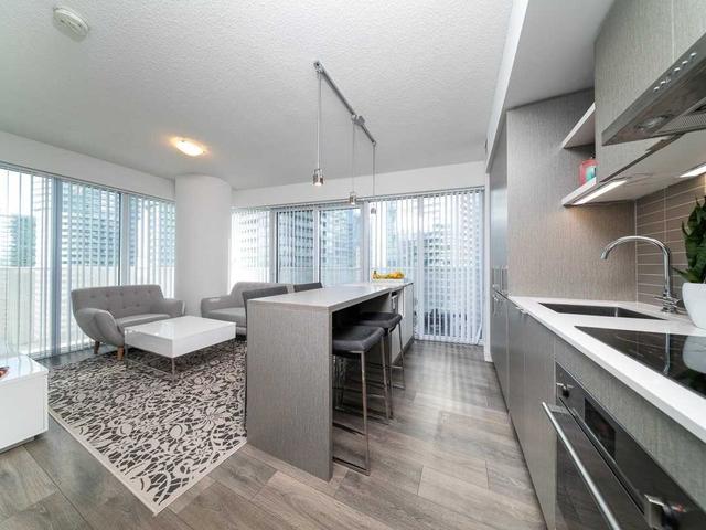 2302 - 100 Harbour St