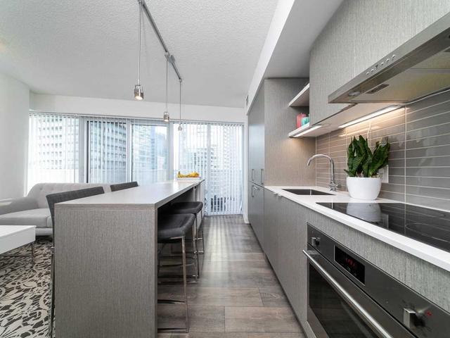 2302 - 100 Harbour St