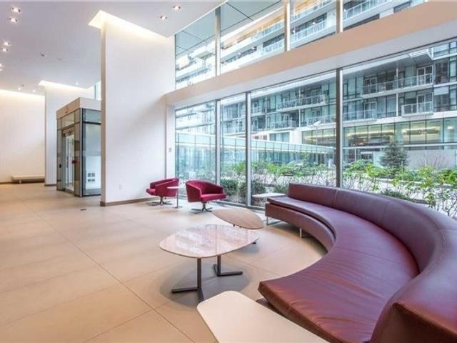 505 - 39 Queens Quay E