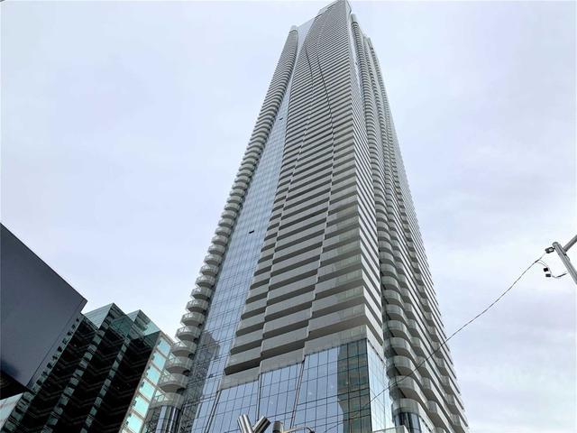 1207 - 1 Bloor St E