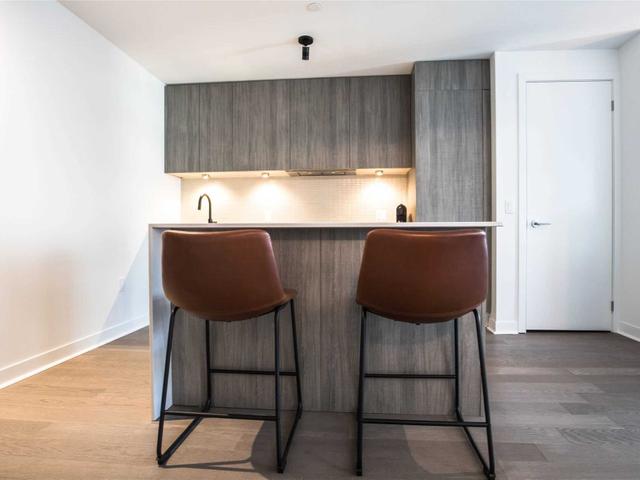 1307 - 501 Adelaide St W