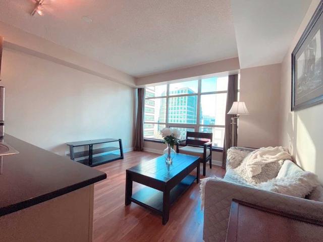 518 - 36 Blue Jays Way