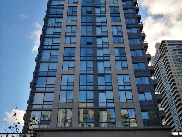 1515 - 35 Hollywood Ave