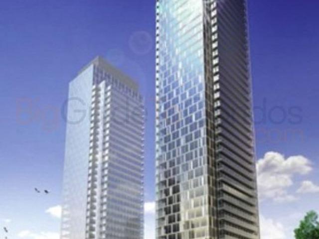 1805 - 38 Grenville St