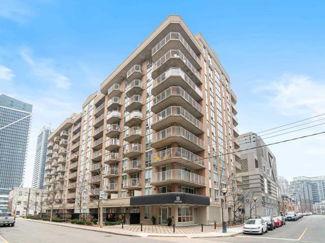 806 - 18 Stafford St