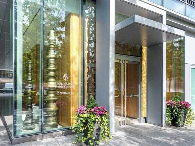 402 - 55 Scollard St