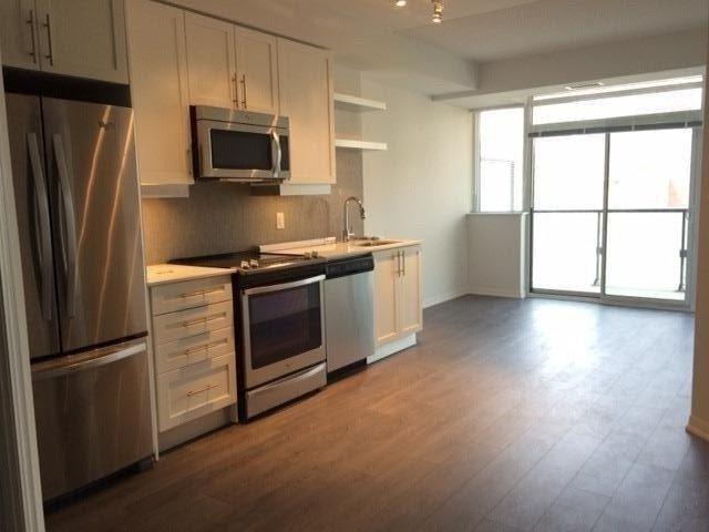 1210 - 400 Adelaide St E