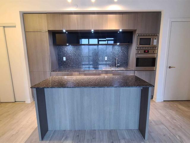 1901 - 88 Blue Jays Way