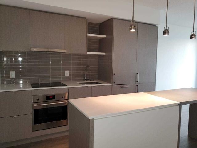 1409 - 100 Harbour St