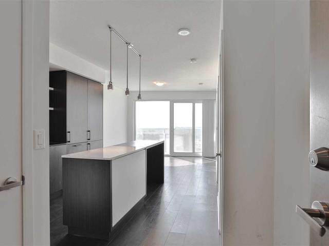 1409 - 100 Harbour St