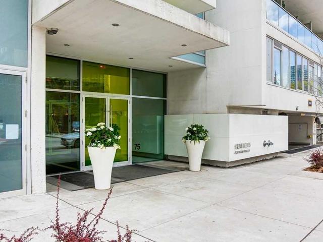 411 - 75 Portland St