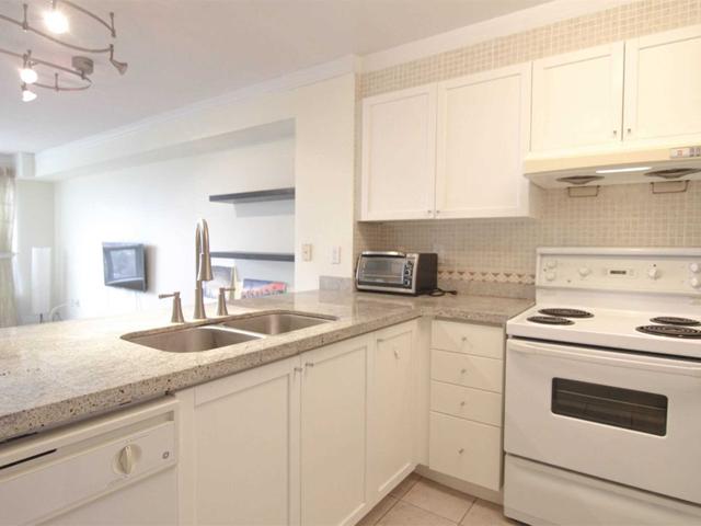 1209 - 188 Doris Ave