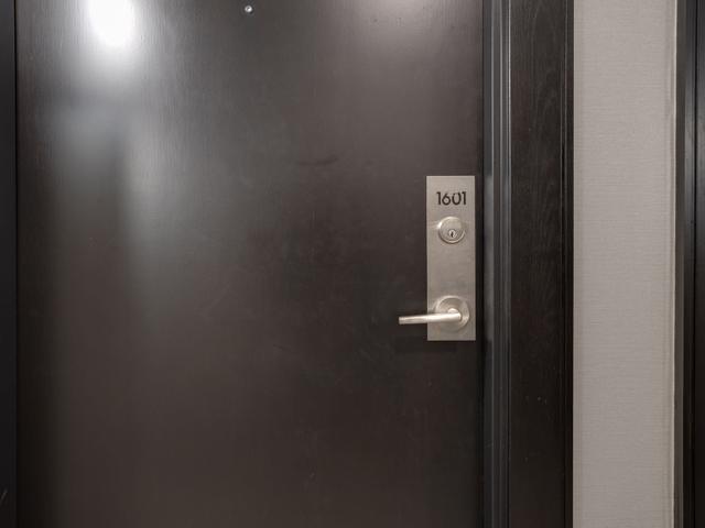 1601 - 96 St Patrick St