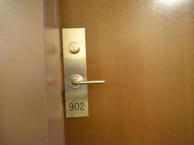 902 - 80 Western Battery Rd