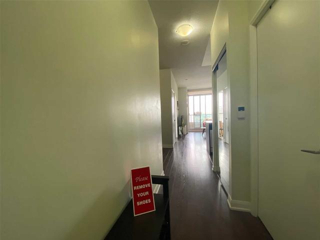 2001 - 500 Sherbourne St