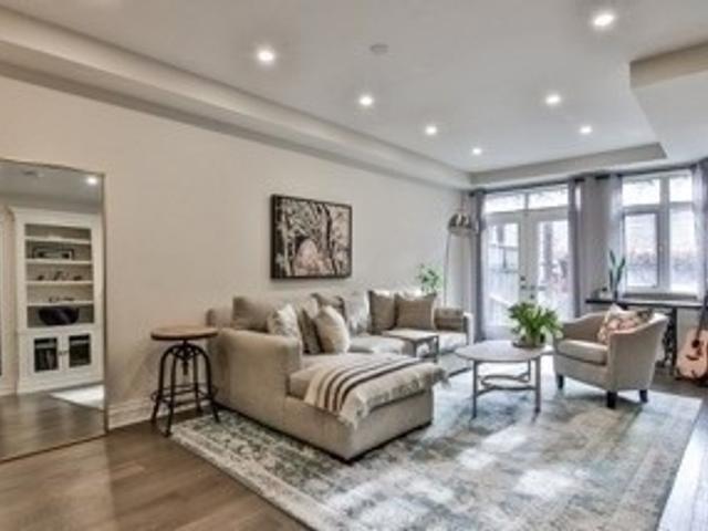 109 - 500 Richmond St W