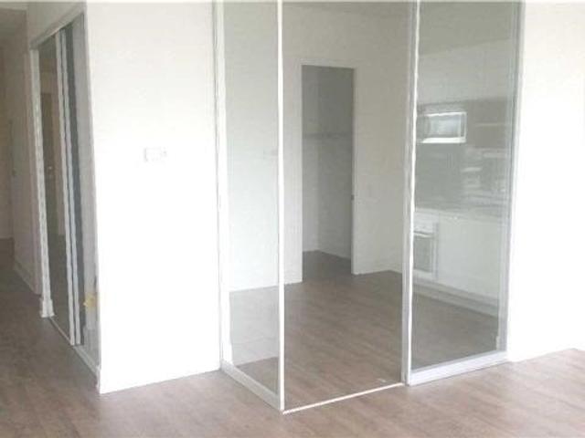 301 - 111 St Clair Ave W