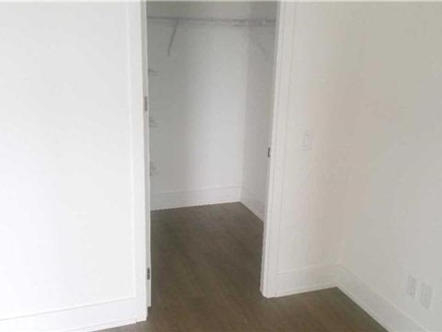 301 - 111 St Clair Ave W