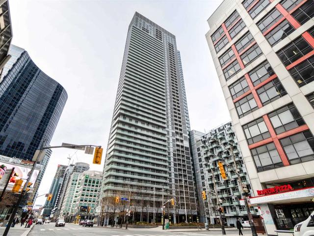 3807 - 300 Front St W