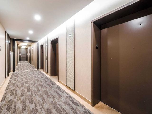 3807 - 300 Front St W