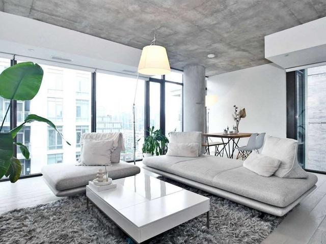 1414 - 111 Bathurst St