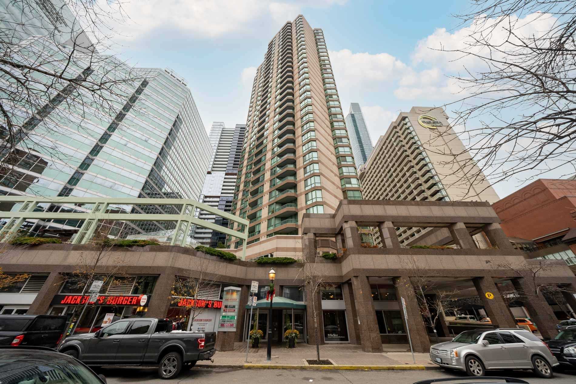 402 38 Elm St, Toronto Leased,