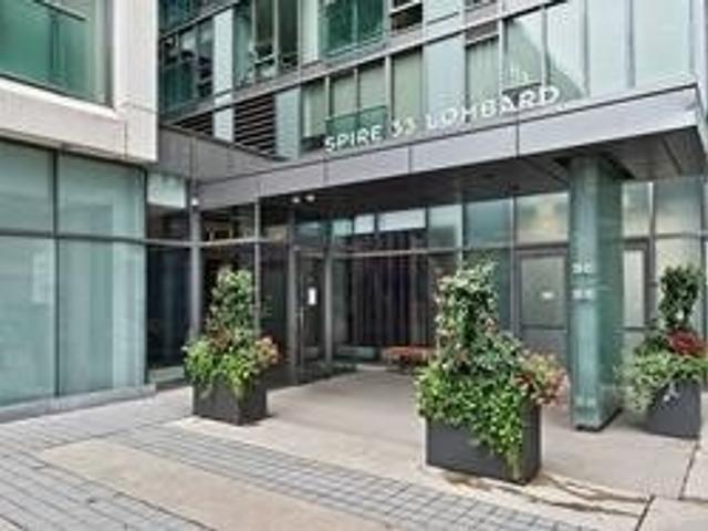 2207 - 33 Lombard St