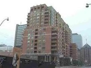 1206 - 887 Bay St