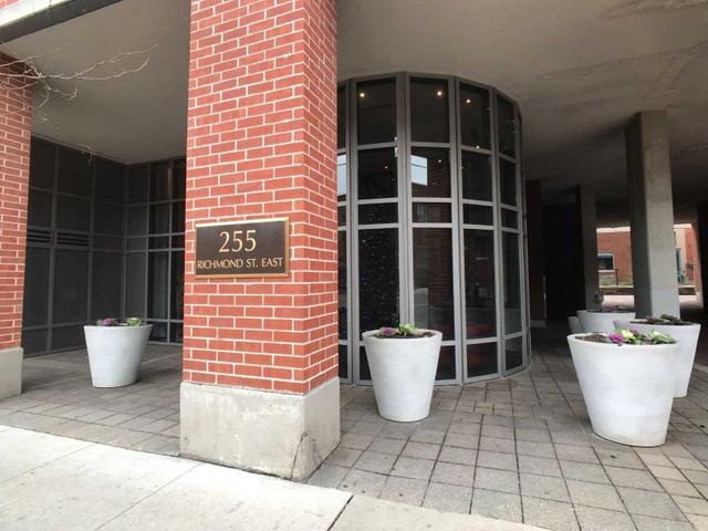 205 - 255 Richmond St E