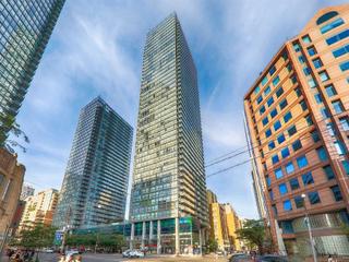 2005 - 38 Grenville St