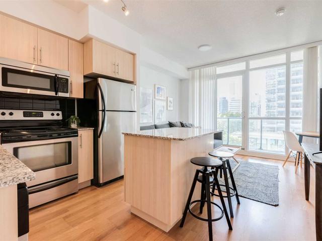 1103 - 55 Bremner Blvd