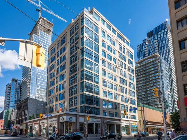 807 - 8 Wellesley St E