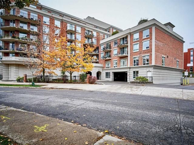 602 - 18 Wanless Ave