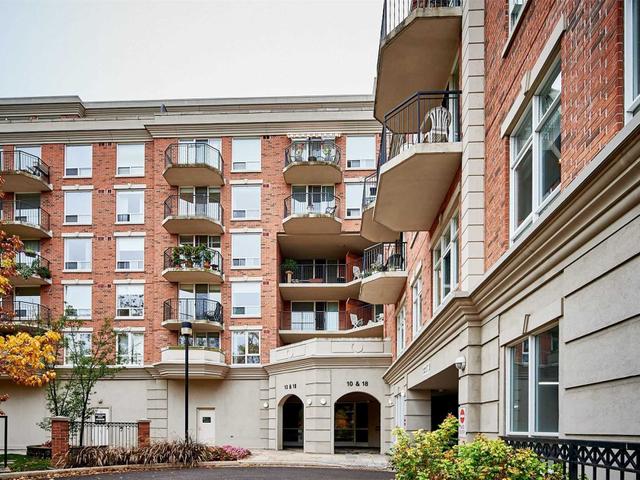 602 - 18 Wanless Ave