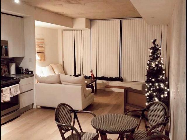 317 - 111 Bathurst St