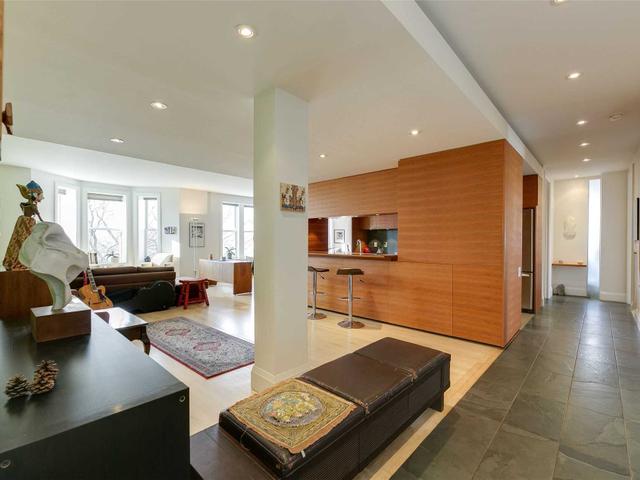 408 - 385 Brunswick Ave