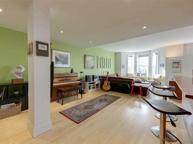 408 - 385 Brunswick Ave