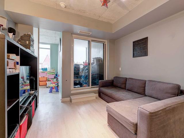 206 - 20 Gladstone Ave