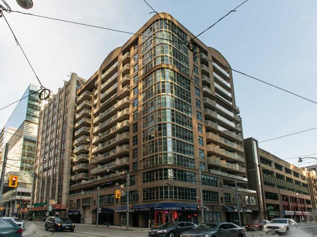 302 - 105 Victoria St