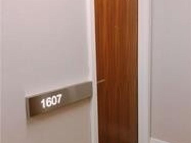 1607 - 111 St Clair Ave